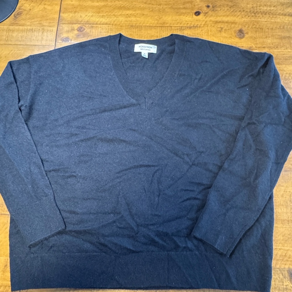 Nordstrom‎ Cashmere V neck black Sweater size Large nwot